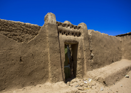 Sudan, Northern Province, Gunfal, traditional nubian architecture of a doorway