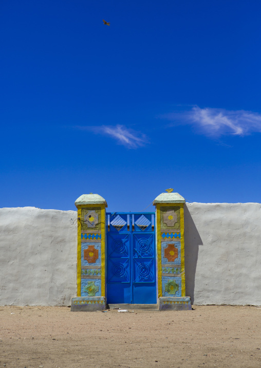 Sudan, Northern Province, Gunfal, traditional nubian architecture of a doorway