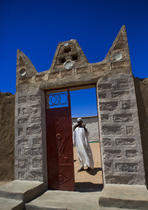 Sudan, Northern Province, Gunfal, traditional nubian architecture of a doorway