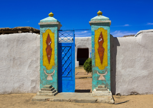 Sudan, Northern Province, Gunfal, traditional nubian architecture of a doorway