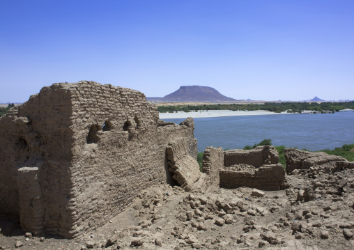 Sudan, Nubia, Sai island, ruins of the ottoman fort with the nile and jebel abri