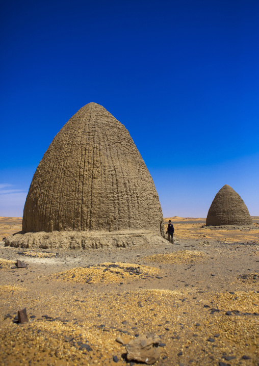 Sudan, Nubia, Old Dongola, beehive tombs