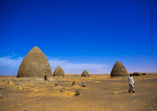 Sudan, Nubia, Old Dongola, beehive tombs