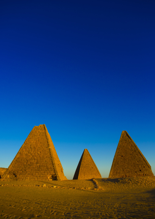 Sudan, Northern Province, Karima, the pyramids at jebel barkal, used by napatan kings