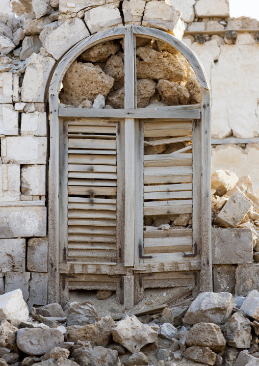 Sudan, Port Sudan, Suakin, window in a ruined ottoman coral buildings