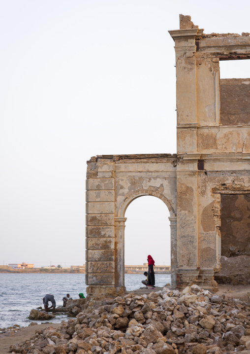 Sudan, Port Sudan, Suakin, ruined national bank