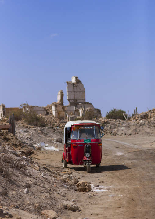 Sudan, Port Sudan, Suakin, taxi in the old town