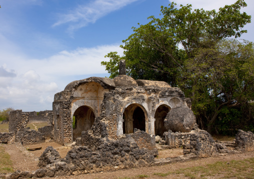 Old msikiti mosque in kilwa kisiwani, Tanzania