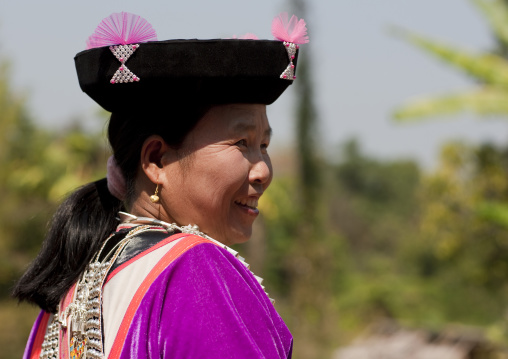 Ban nam rin village, Lisu tribe woman, Thailand