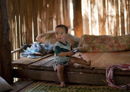 Ban nam rin village, Lisu tribe kid, Thailand