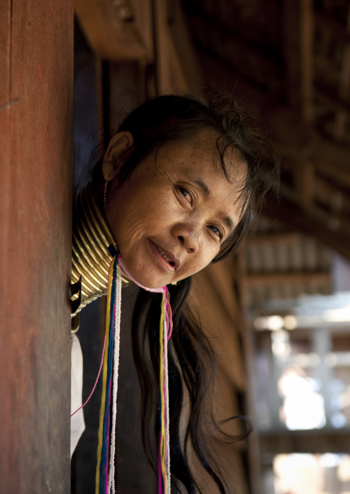 Long neck woman in ban mai nai soi, Thailand