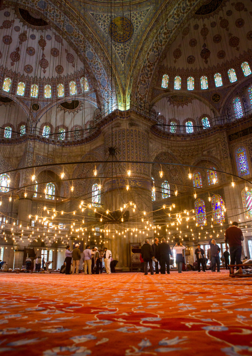 Inside the Blue mosque sultan Ahmet Camii, Sultanahmet, istanbul, Turkey