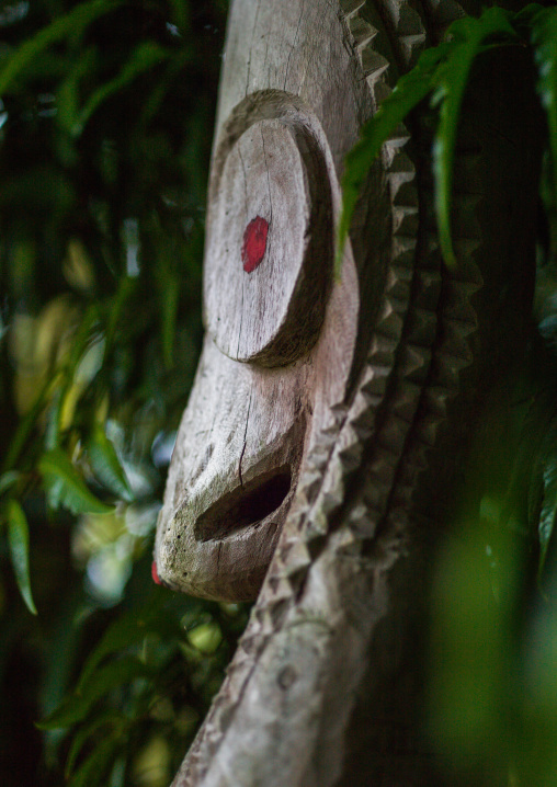 Vertical slit drum depicting human head, Efate island, Port Vila, Vanuatu