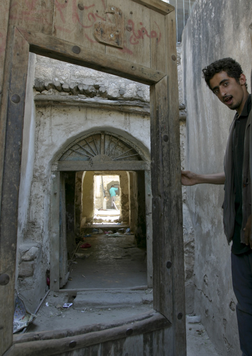 Entrance Of An Old House In Hababa, Yemen